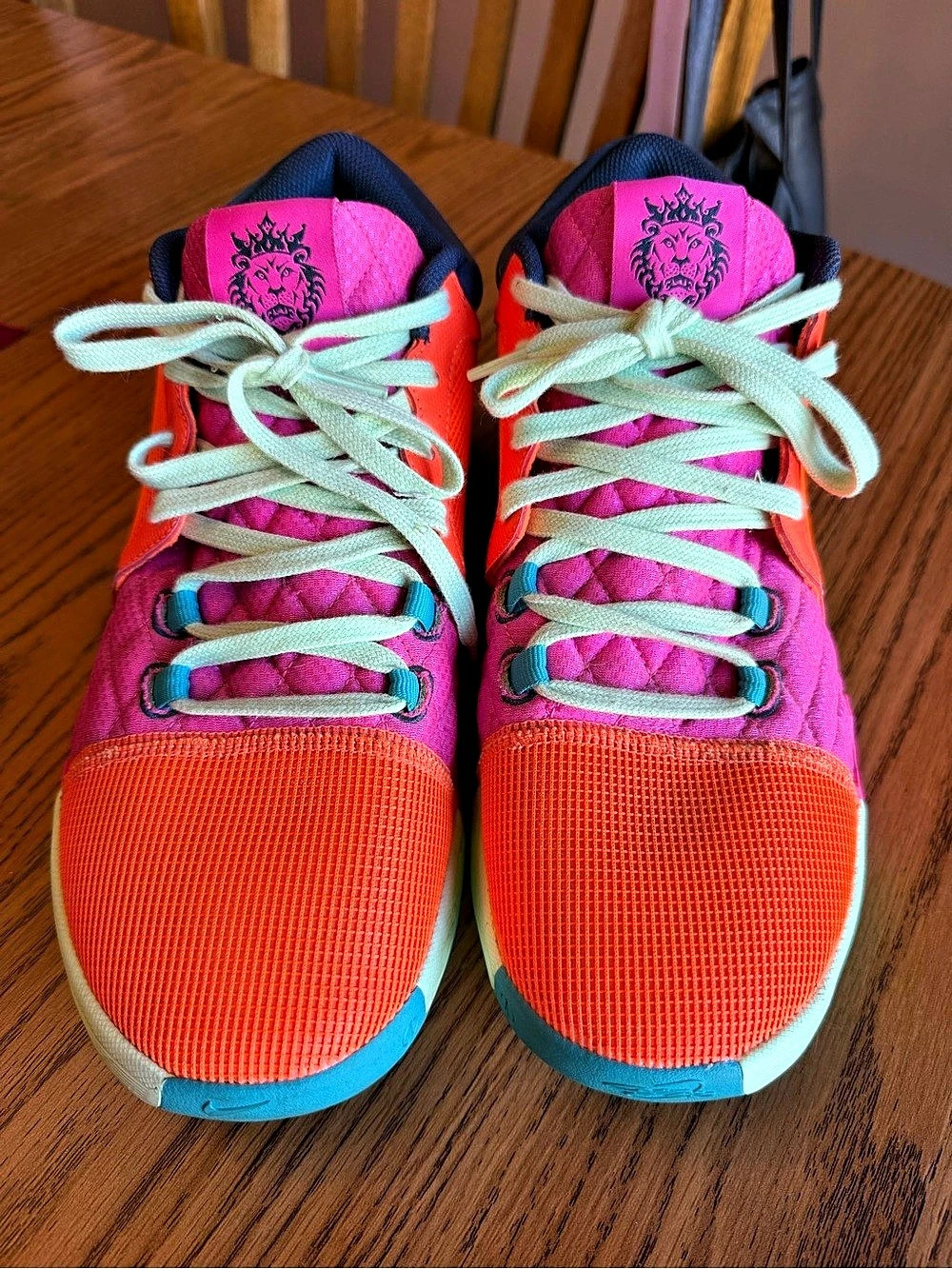Nike LeBron Witness 8 Size US 10